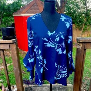 Vince Camuto Navy Blouse new size M